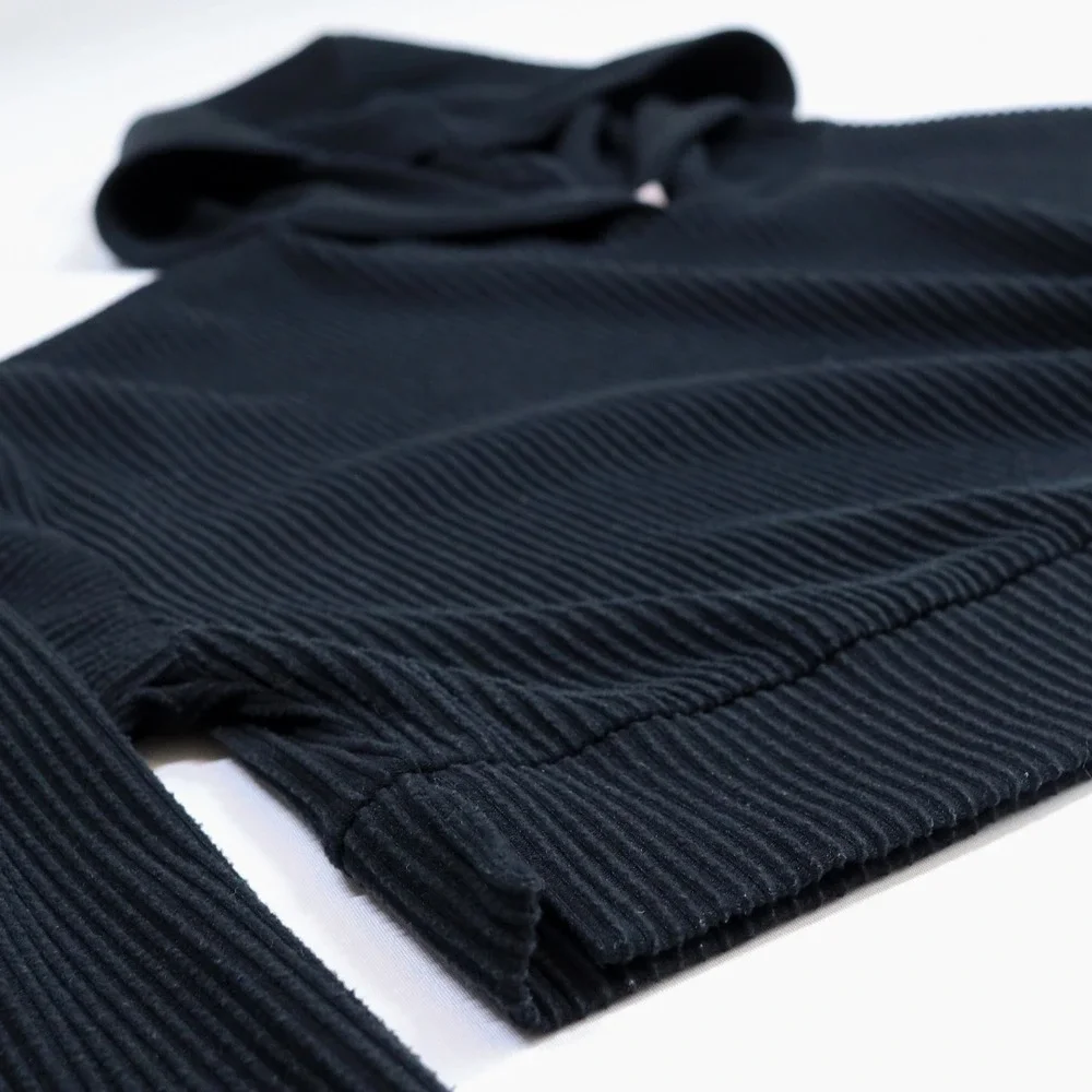 Alo Yoga Muse Hoodie Women Size Medium Black Ribbed Cropped Pullover Sweatshirt